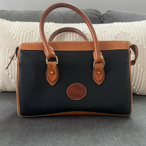 Vintage Dooney & Bourke Classic Satchel Black & Brown Handbag - Picture 1 of 14